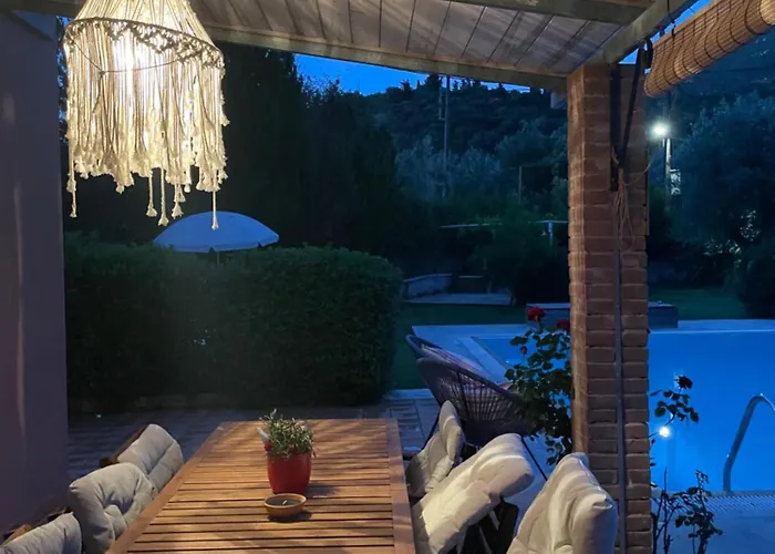 Vilă Gialos 1-2 With A Private Pool *